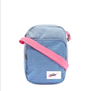Nike Heritage 2.0 Crossbody Bag New Blue/Pink